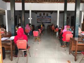 Penyerahan BLT Dana Desa Kalurahan Dadapayu Tahap IV Tahun Anggaran 2021